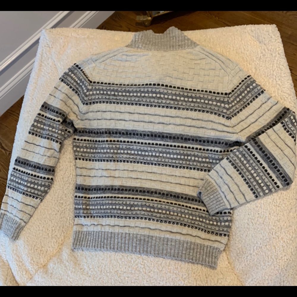 50% off BRAND NEW Tommy Bahama Mogadishu Island Shawl sweater - Picture 3 of 6